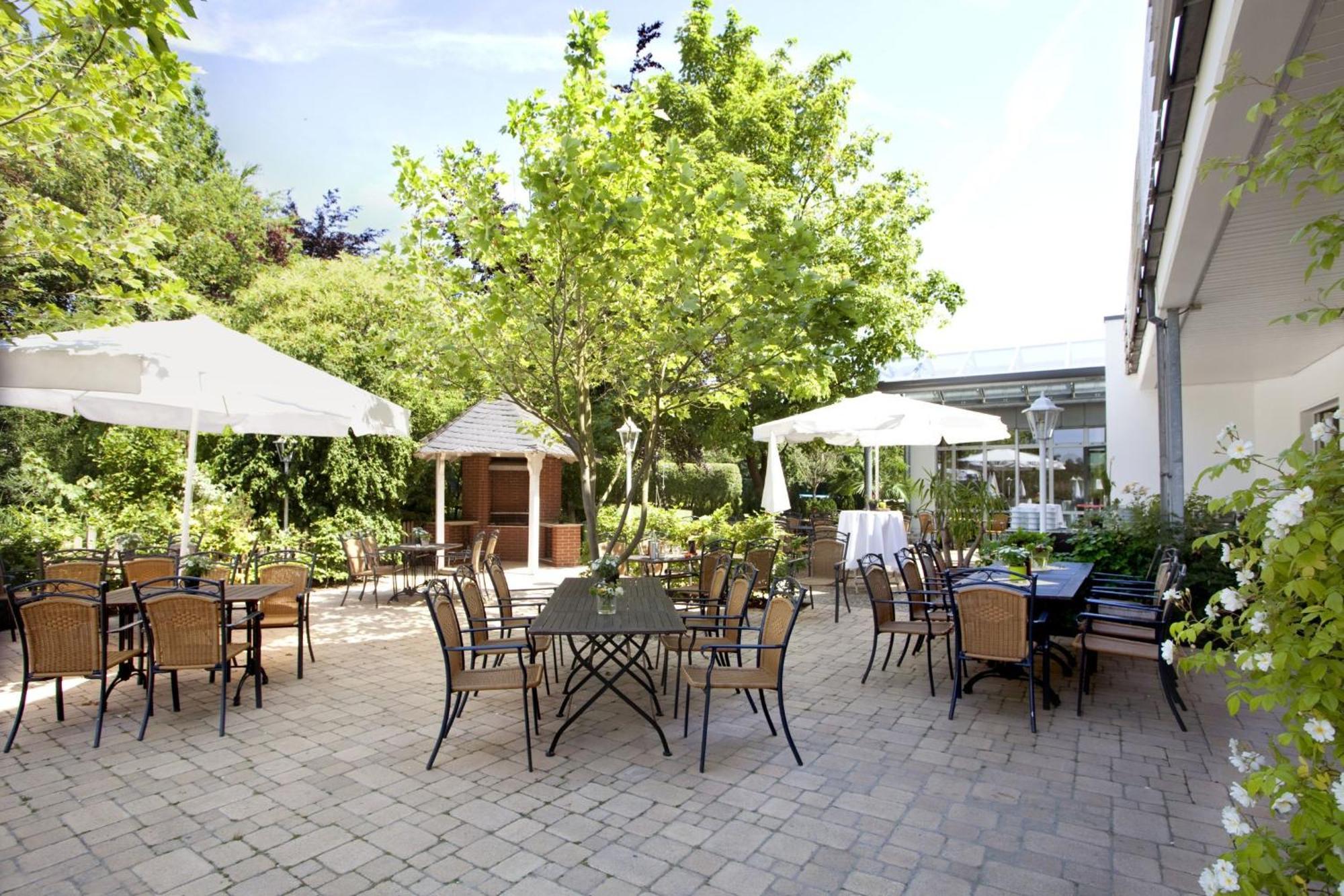 Landidyll Hotel Zum Freden Bad Iburg Exteriör bild