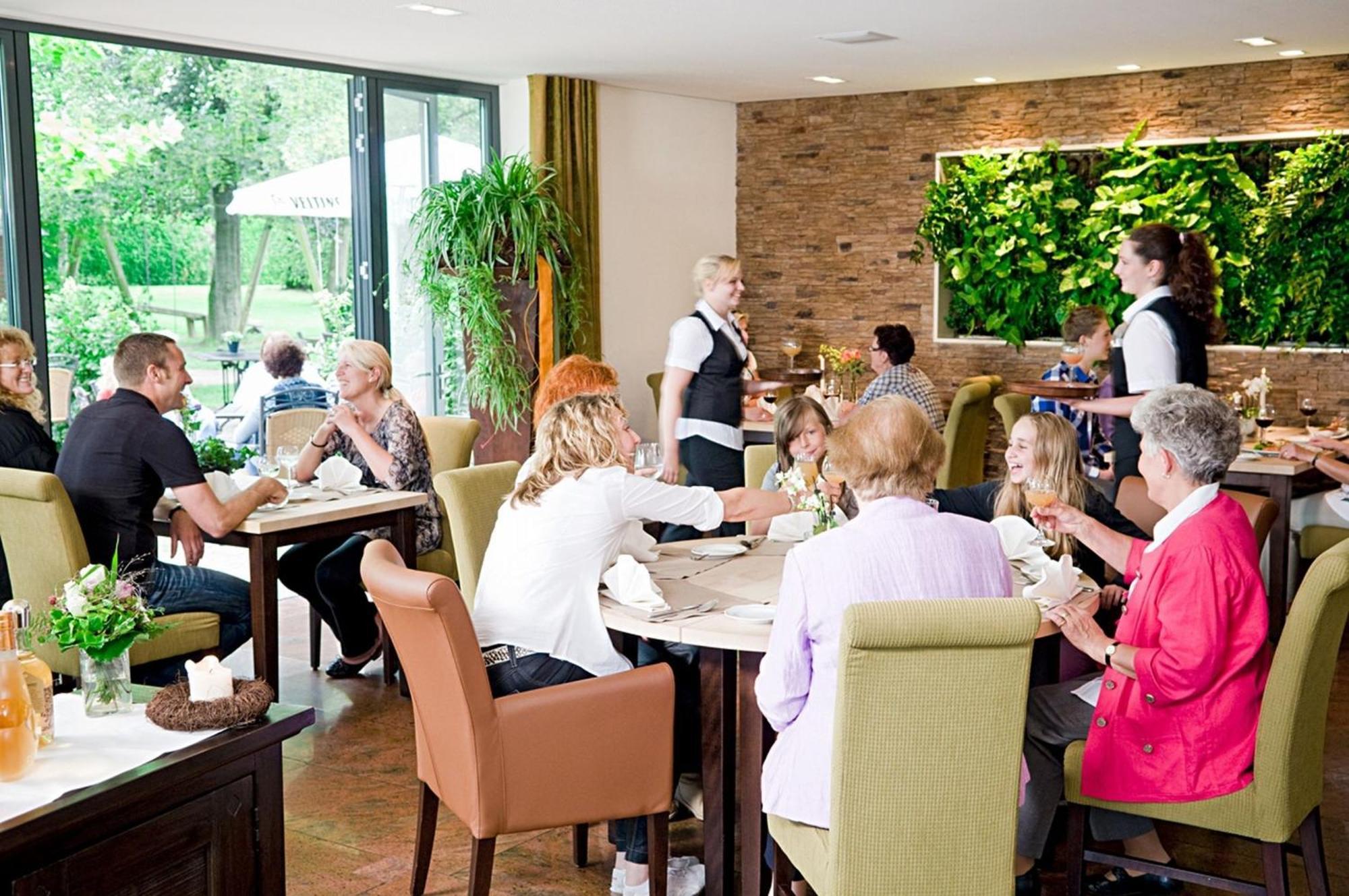 Landidyll Hotel Zum Freden Bad Iburg Exteriör bild