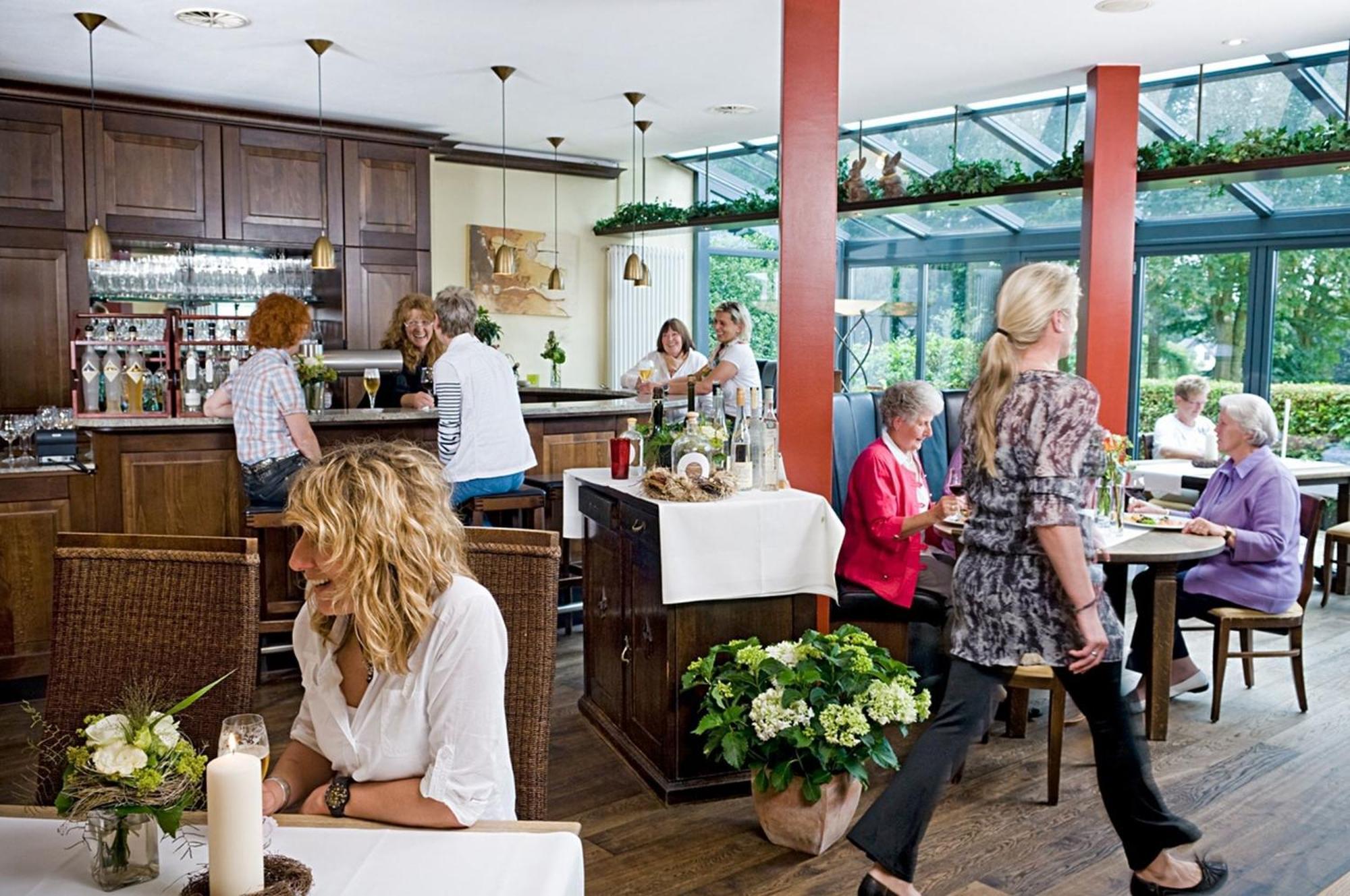 Landidyll Hotel Zum Freden Bad Iburg Exteriör bild