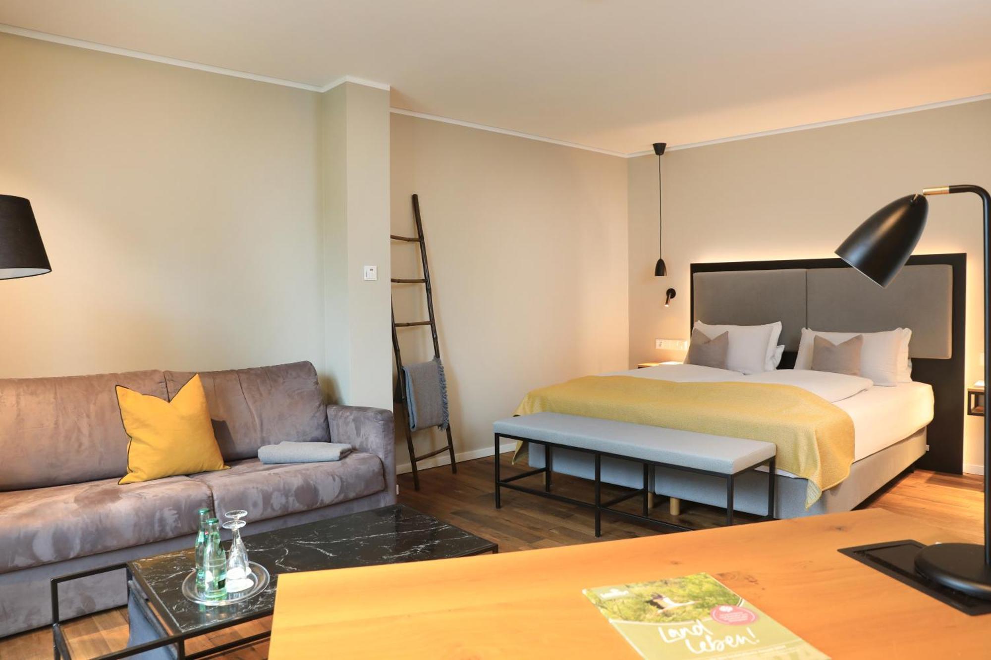 Landidyll Hotel Zum Freden Bad Iburg Exteriör bild