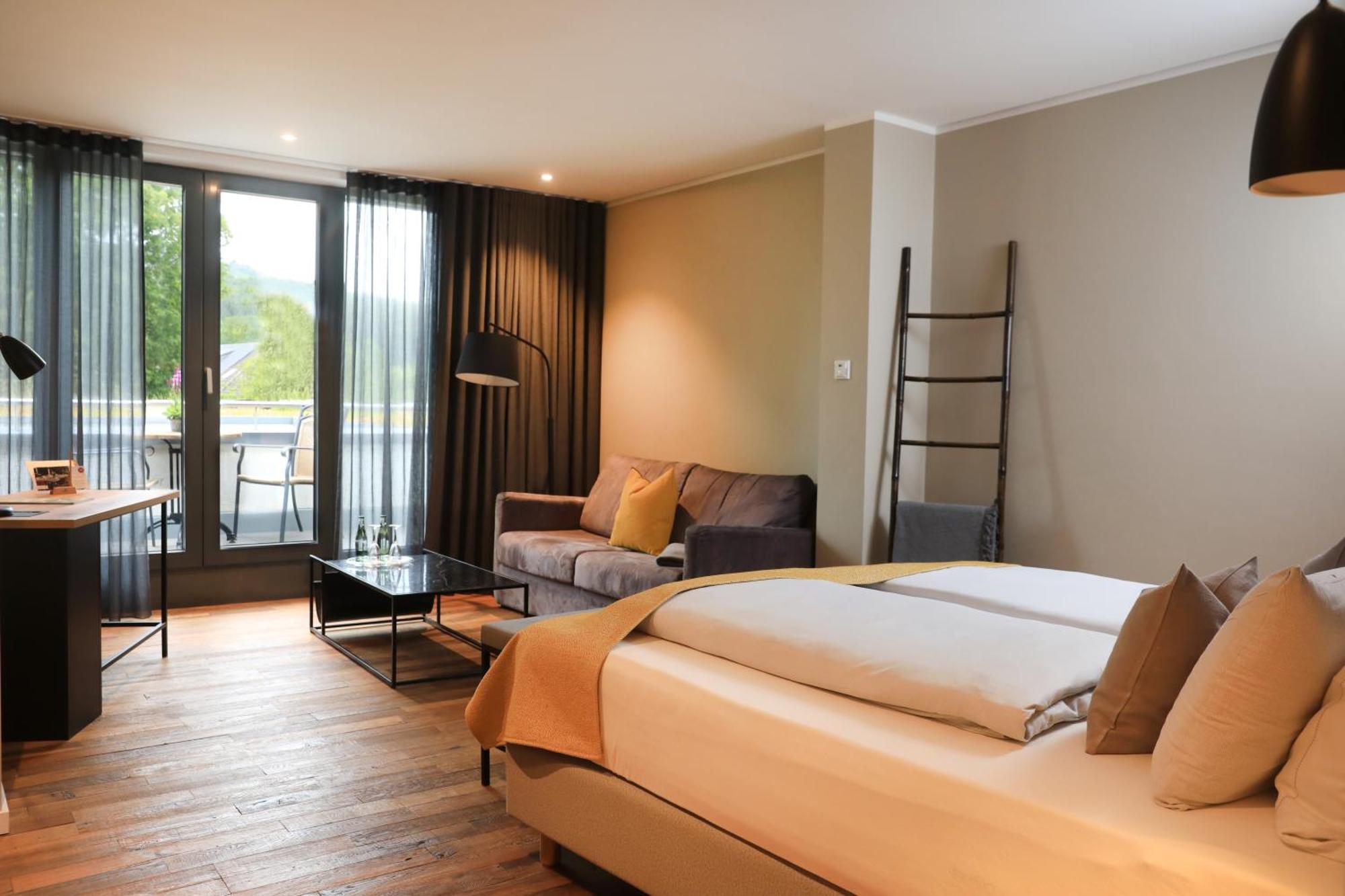 Landidyll Hotel Zum Freden Bad Iburg Exteriör bild