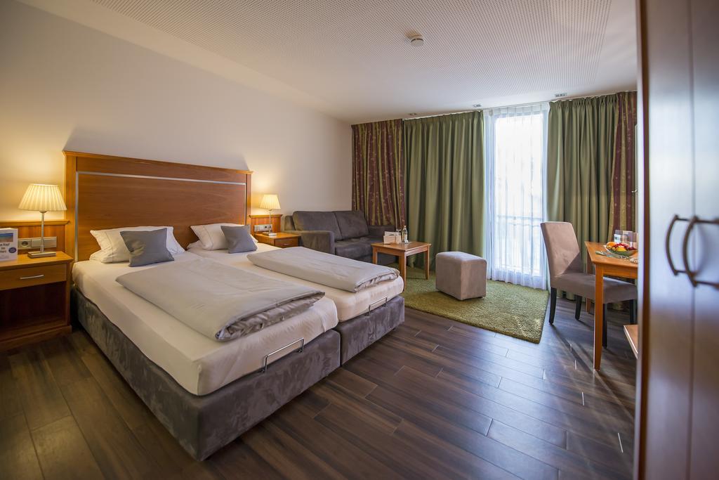 Landidyll Hotel Zum Freden Bad Iburg Rum bild
