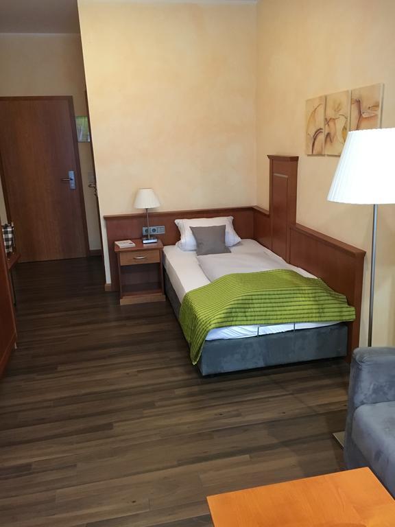 Landidyll Hotel Zum Freden Bad Iburg Exteriör bild